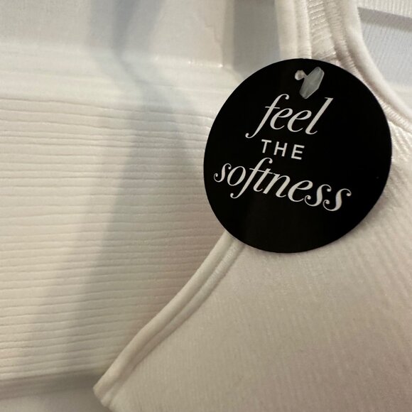 Bali Cool Comfort Fabric Wireless Bra 40D Women's Soft White Nylon Spandex - Picture 2 of 6